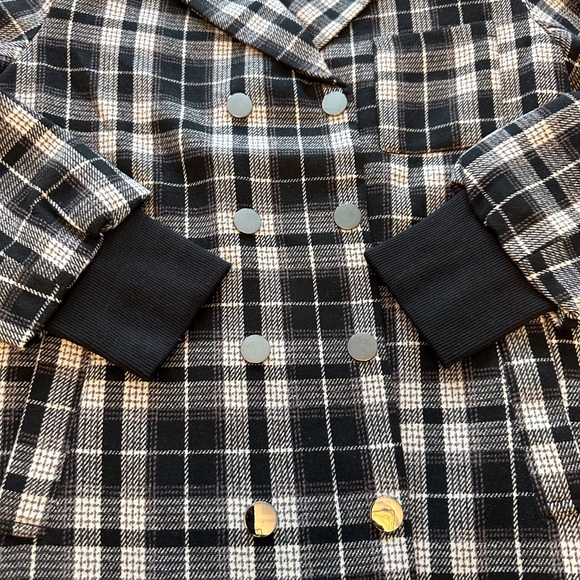 Black & White Plaid Maxi Coat | Double-Breasted, Knit Cuffs, Chic & Timeless - Picture 2 of 9